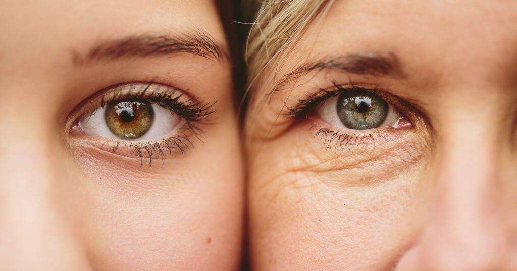 olhos de uma pessoa jovem e após o envelhecimento