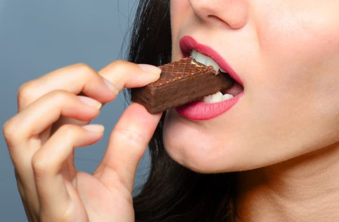 Entenda os benefícios do chocolate para a pele