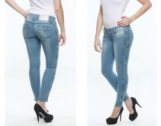 Mulher de calça jeans em pé, de frente e de costas.